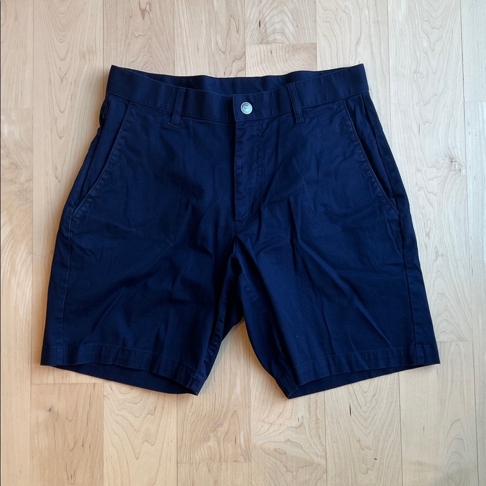 Men’s Fabletics High Side Chino Shorts, Navy Size 29